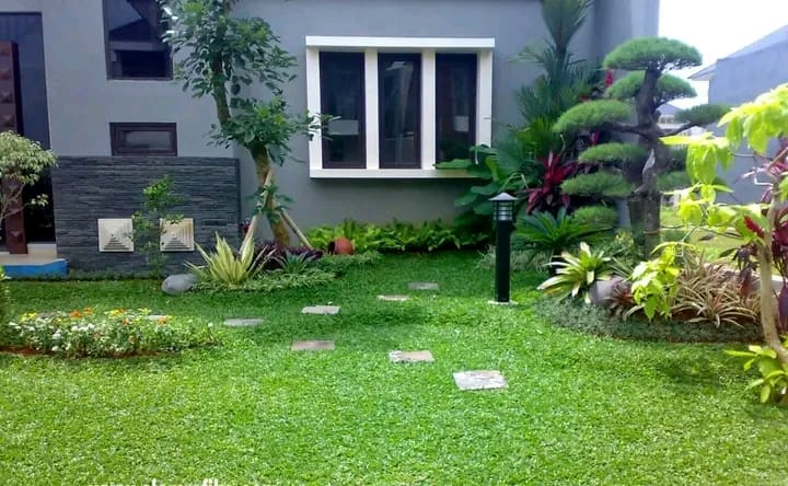 Tukang Taman Alam Sutera